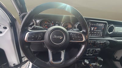 2020 Jeep Wrangler Unlimited Sahara Altitude