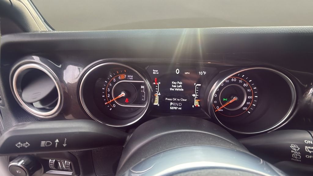 2020 Jeep Wrangler Unlimited Sahara Altitude