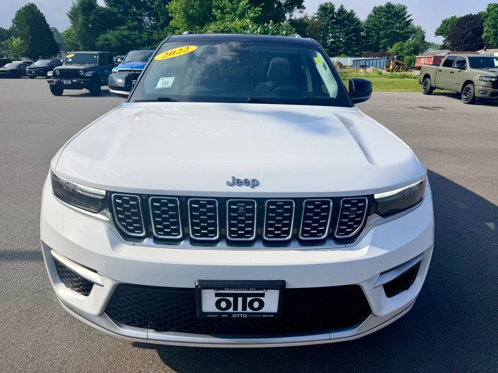2022 Jeep Grand Cherokee Summit