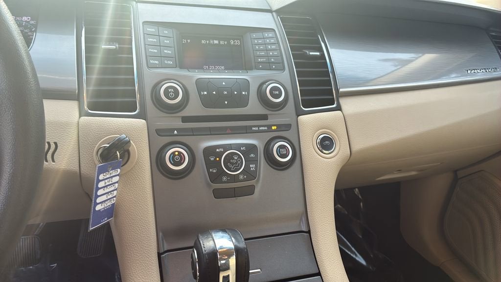 2019 Ford Taurus SEL