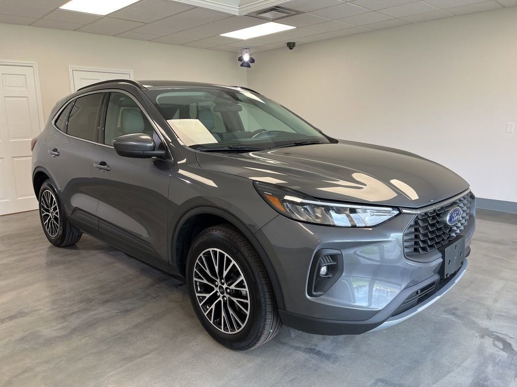 2025 Ford Escape PHEV