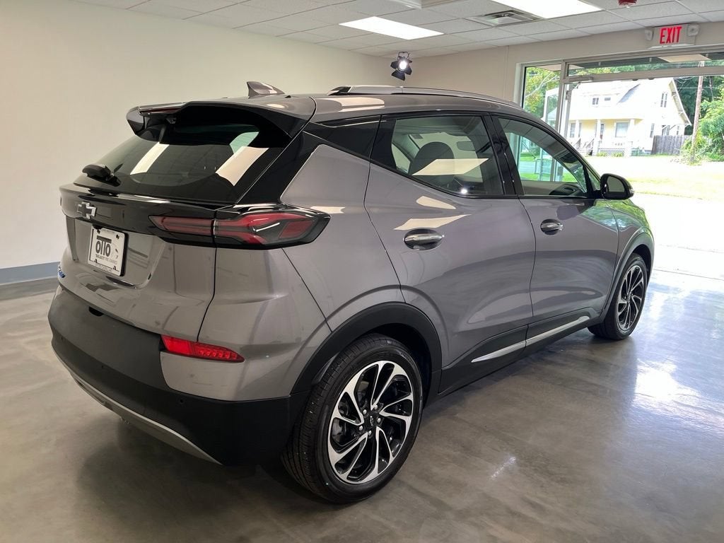 Used 2023 Chevrolet Bolt EUV Premier with VIN 1G1FZ6S01P4170265 for sale in Colonie, NY