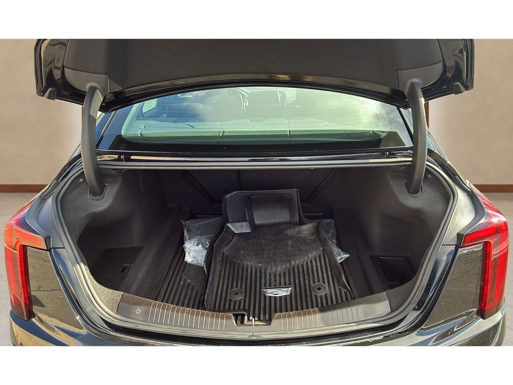 2023 Cadillac CT5 Luxury