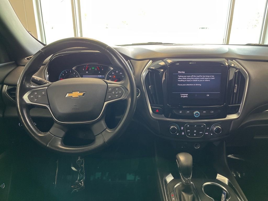 2022 Chevrolet Traverse LT Cloth