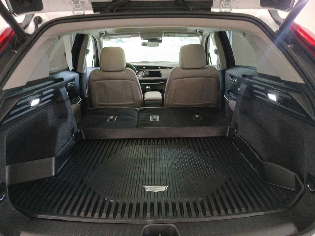 2022 Cadillac XT4 AWD Luxury