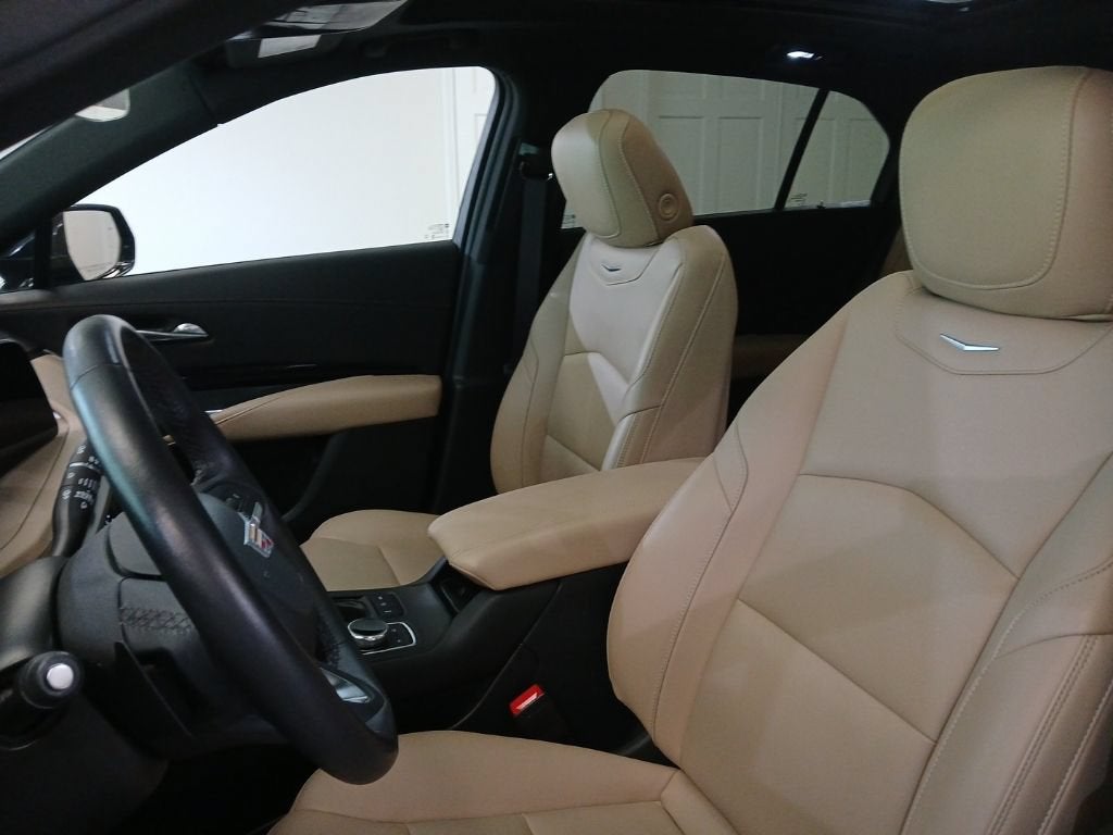 2024 Cadillac XT4 Luxury