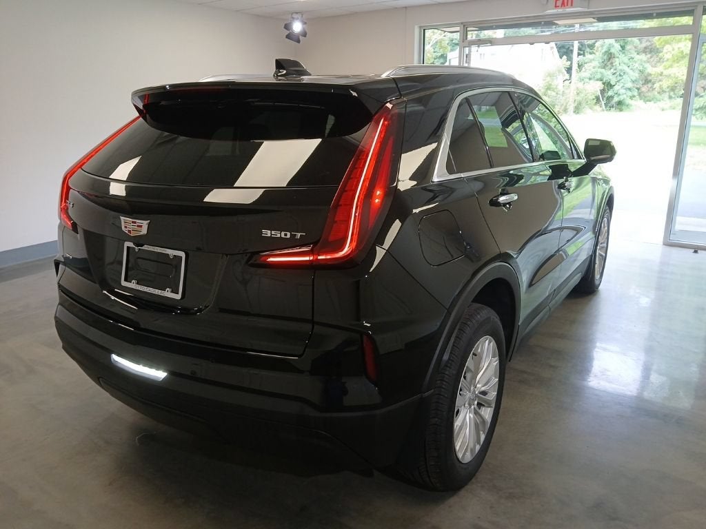 2024 Cadillac XT4 Luxury