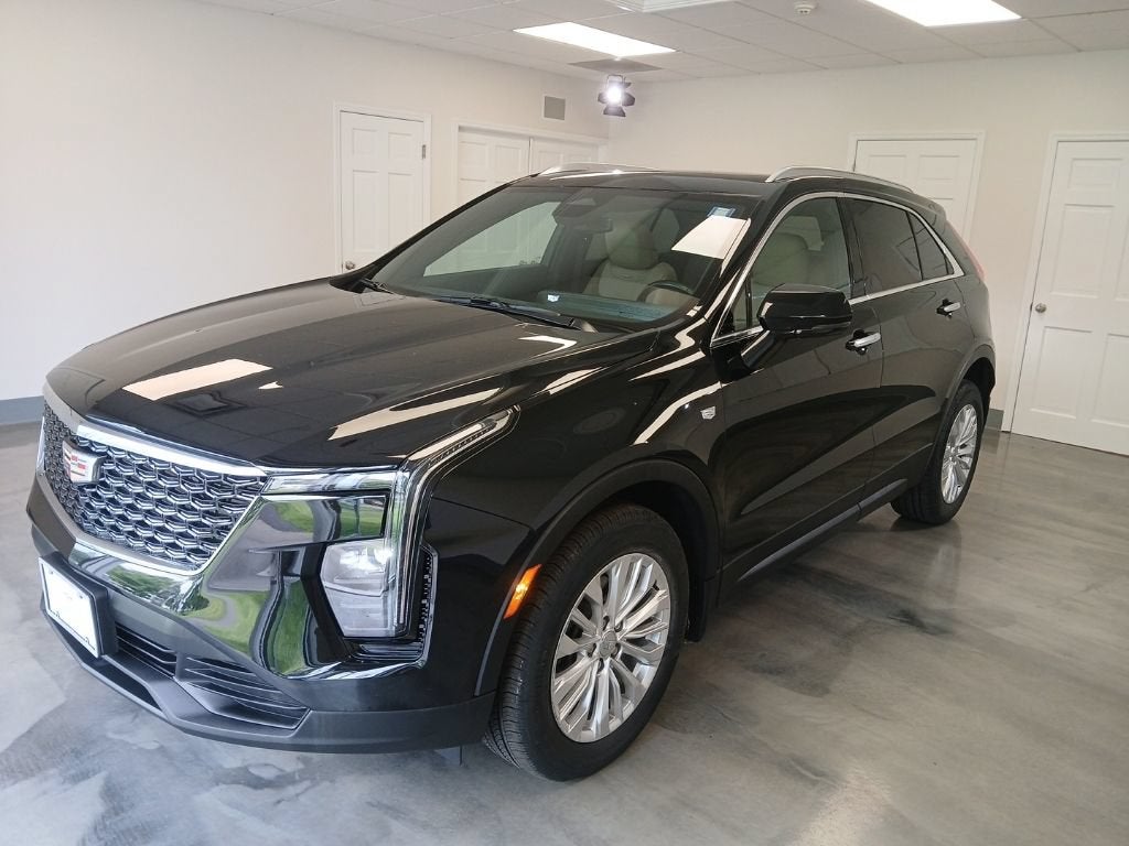 2024 Cadillac XT4 Luxury