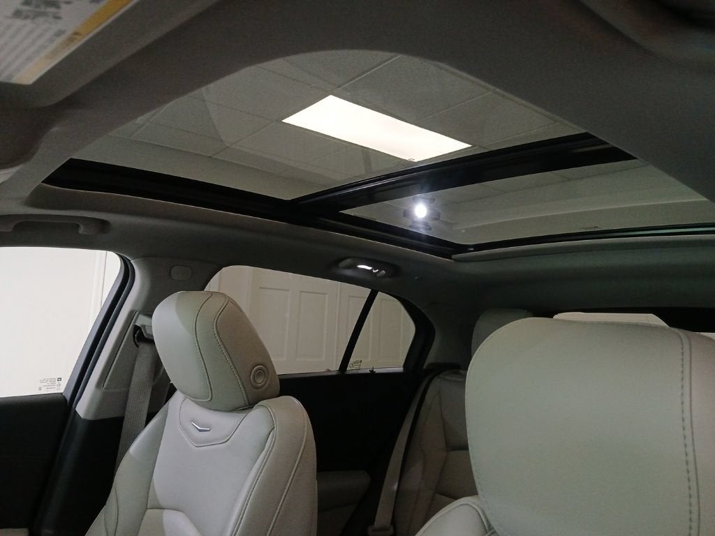 2022 Cadillac XT4 Premium Luxury