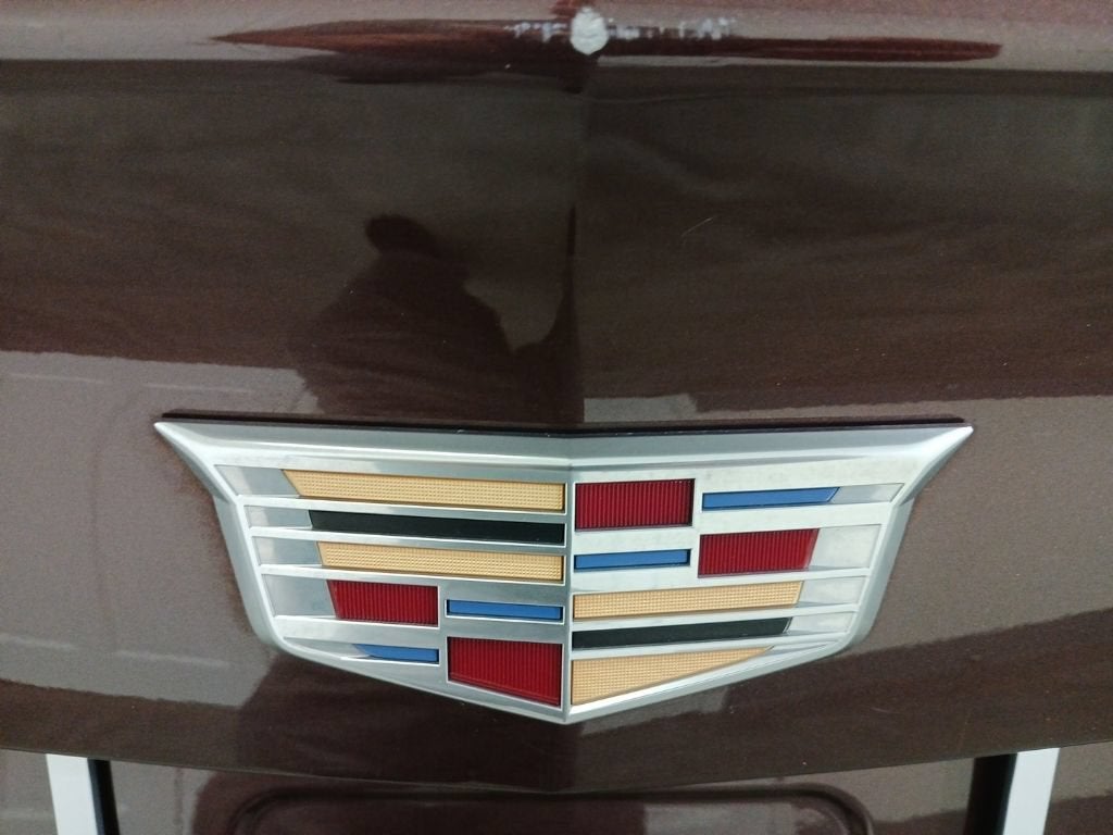 2022 Cadillac XT4 Premium Luxury