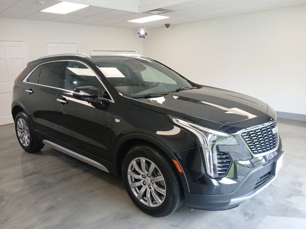2023 Cadillac XT4 Premium Luxury