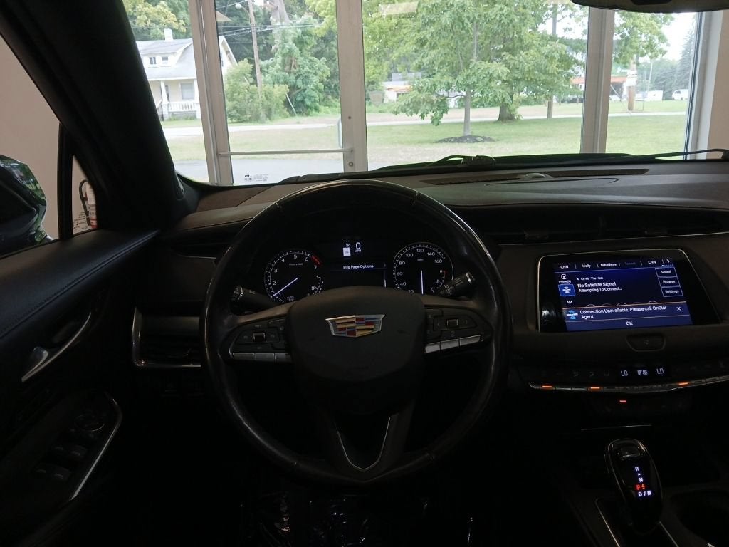 2023 Cadillac XT4 Premium Luxury
