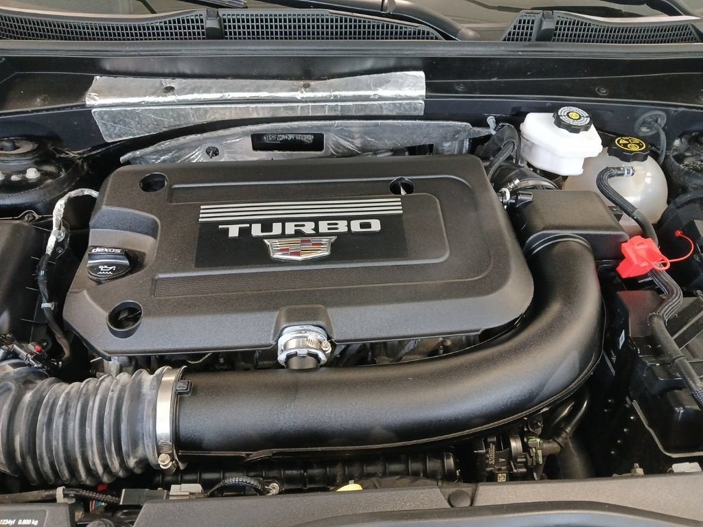 2023 Cadillac XT4 Premium Luxury