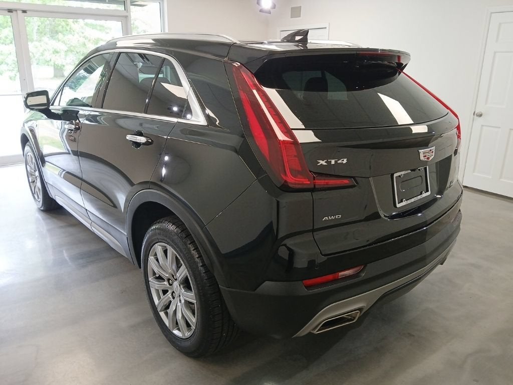 2023 Cadillac XT4 Premium Luxury
