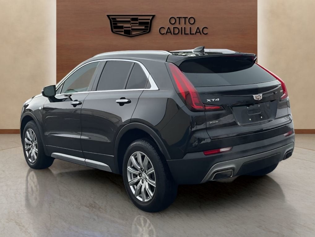 2023 Cadillac XT4 Premium Luxury
