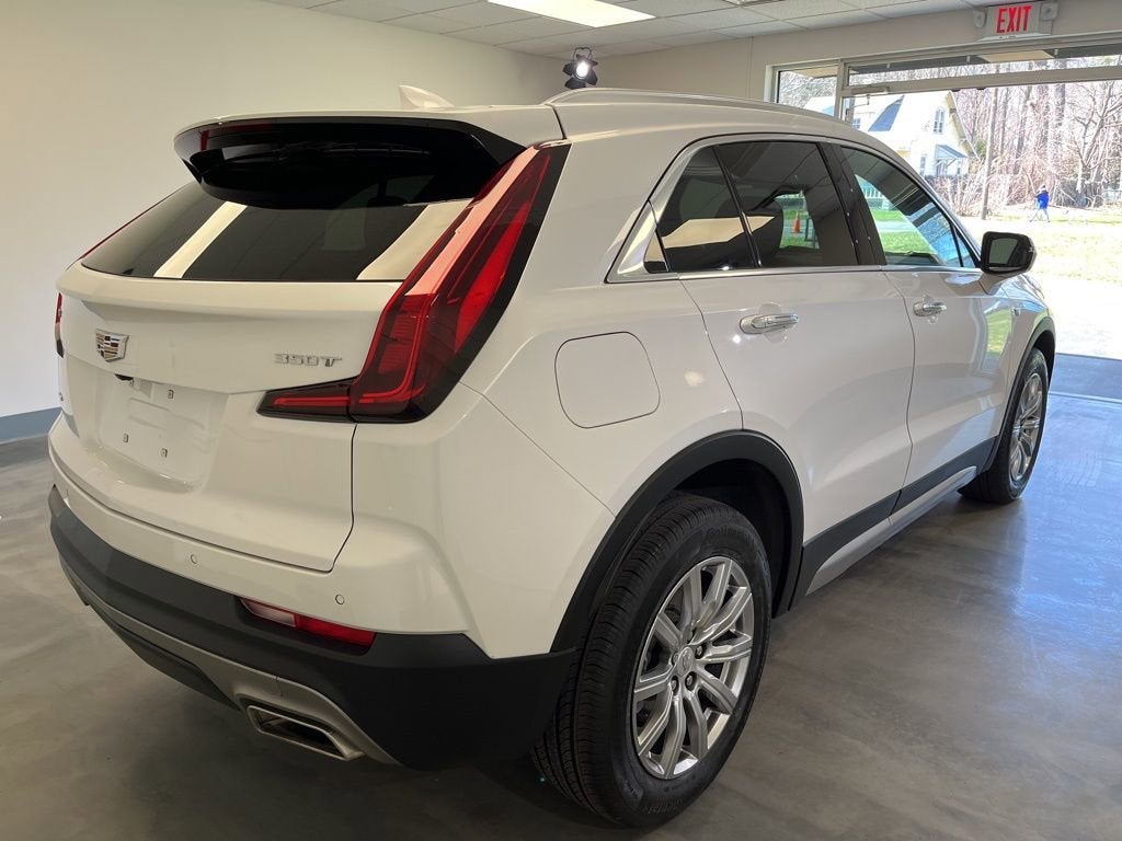 2023 Cadillac XT4 Premium Luxury
