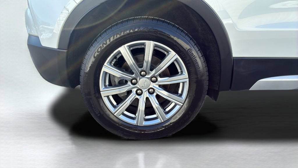 2021 Cadillac XT4 Premium Luxury