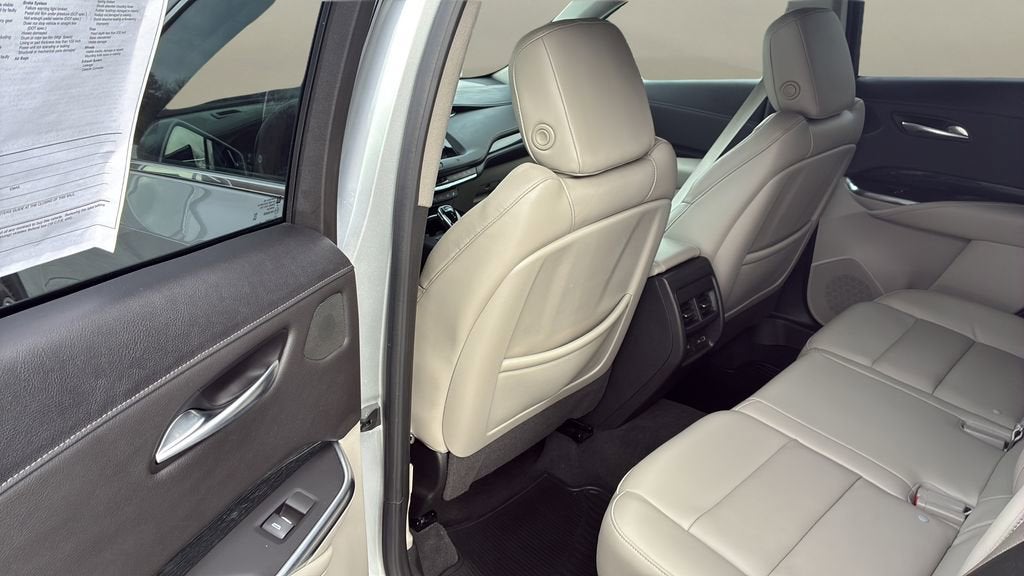 2021 Cadillac XT4 Premium Luxury