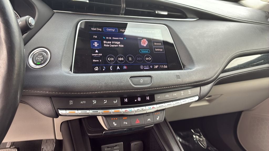 2021 Cadillac XT4 Premium Luxury