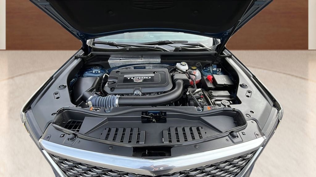 2024 Cadillac XT4 Premium Luxury