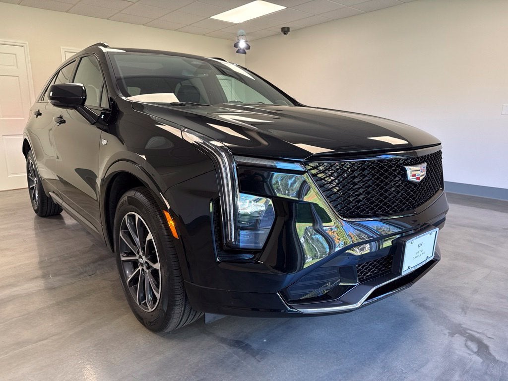 2024 Cadillac XT4 Sport