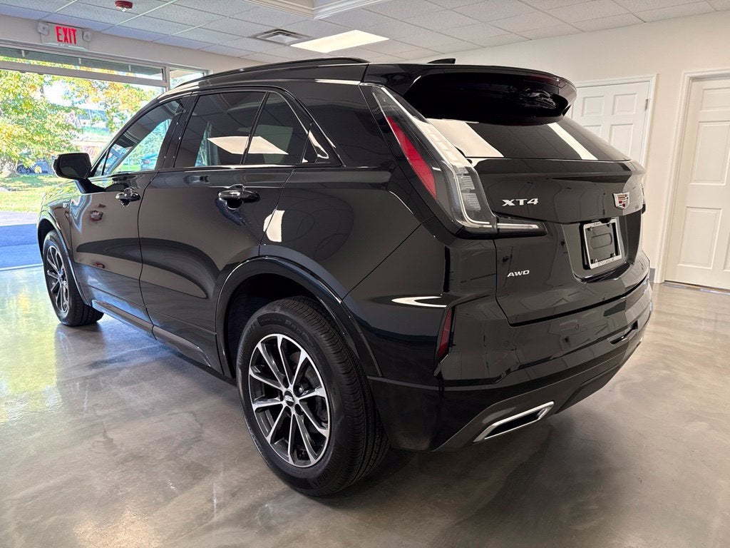 2024 Cadillac XT4 Sport