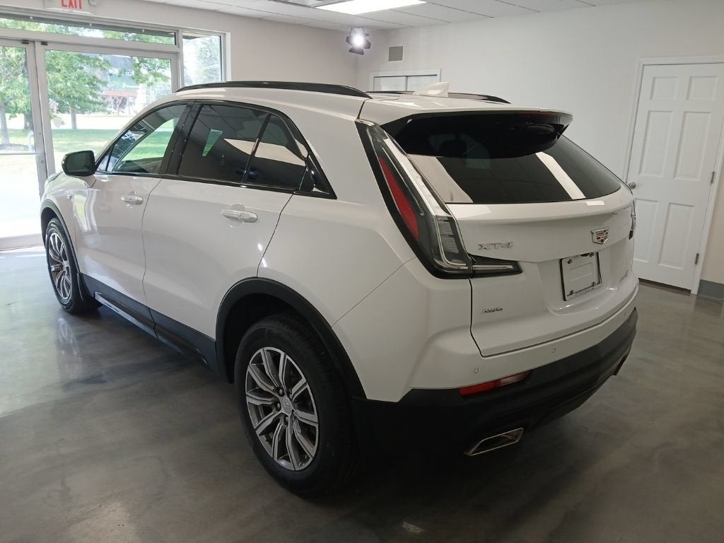 2023 Cadillac XT4 Sport