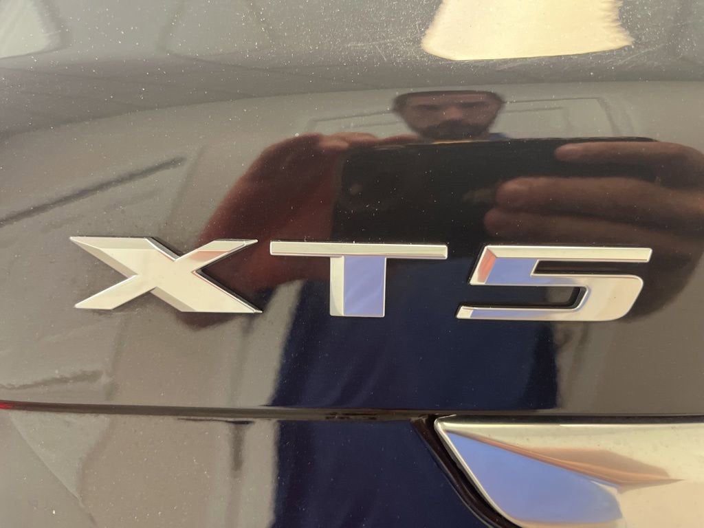 2023 Cadillac XT5 Luxury