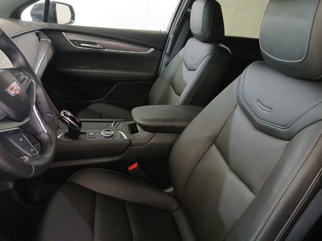 2023 Cadillac XT5 Luxury