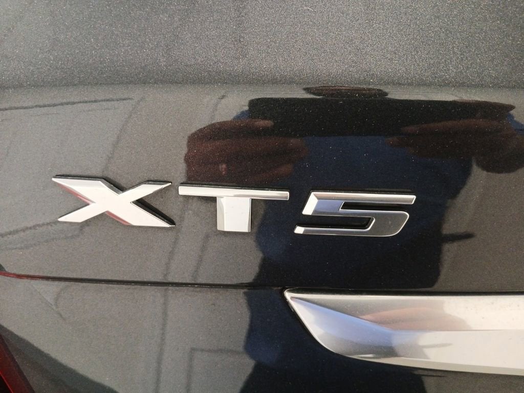 2023 Cadillac XT5 Luxury