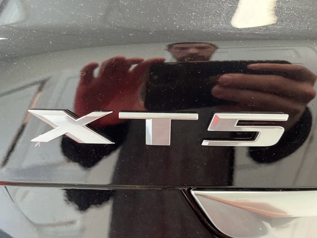2023 Cadillac XT5 Premium Luxury