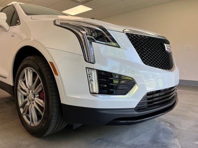 2025 Cadillac XT5 Sport