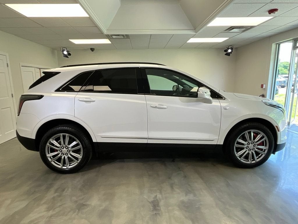 2025 Cadillac XT5 Sport