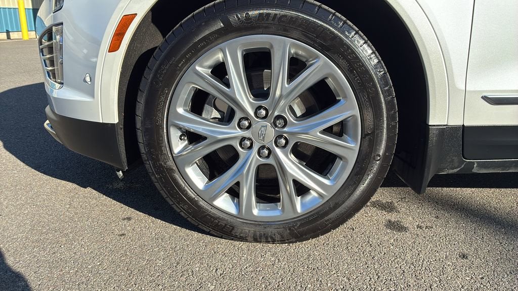 2020 Cadillac XT5 Sport