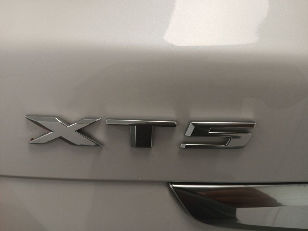 2022 Cadillac XT5 Sport