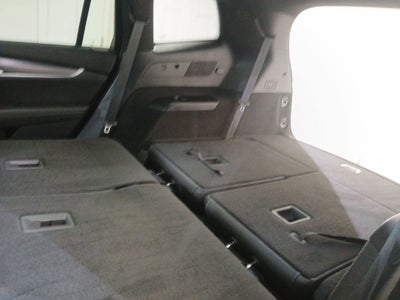 2024 Cadillac XT6 Luxury