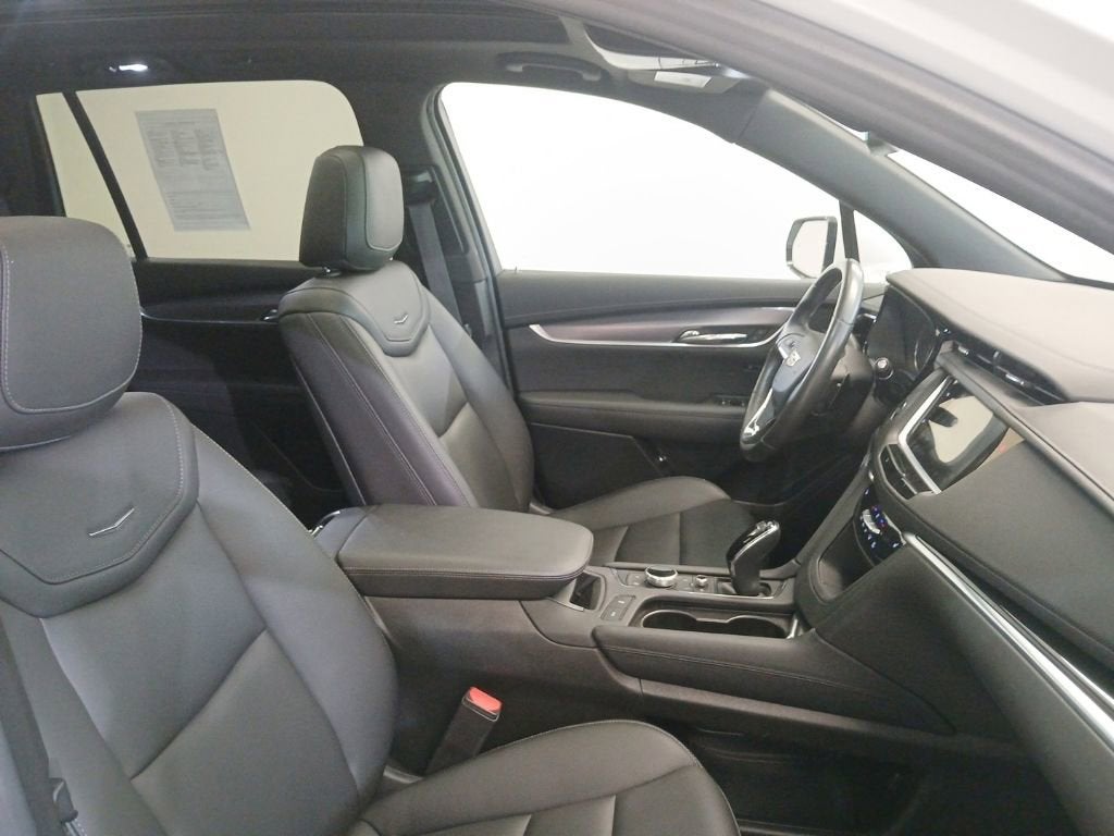 2024 Cadillac XT6 Luxury