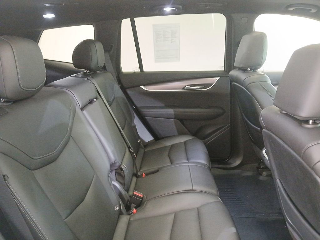 2024 Cadillac XT6 Luxury