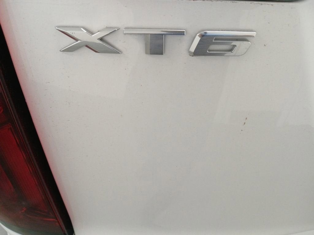 2024 Cadillac XT6 Luxury