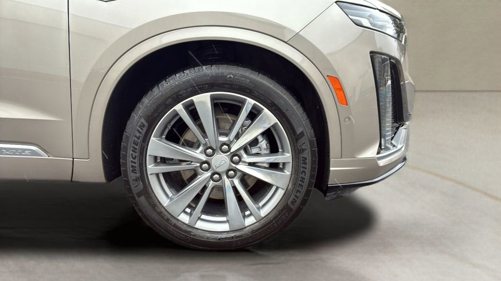 2022 Cadillac XT6 Premium Luxury