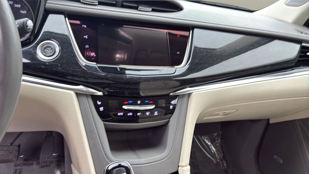 2022 Cadillac XT6 Premium Luxury