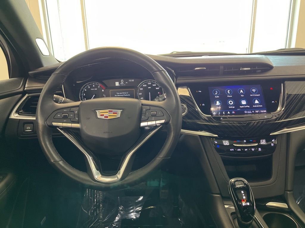 2025 Cadillac XT6 Premium Luxury