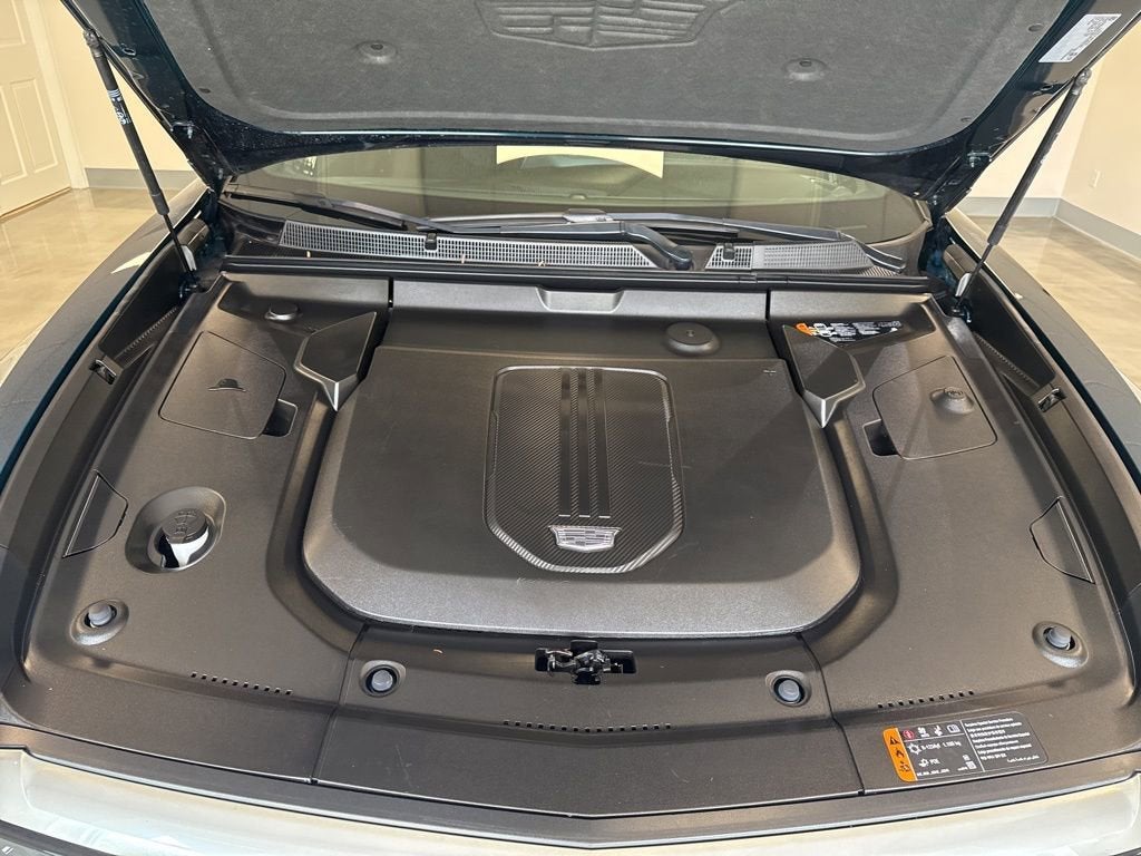 2024 Cadillac LYRIQ Tech