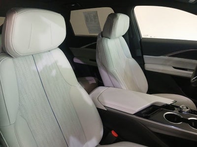 2024 Cadillac LYRIQ Luxury 1