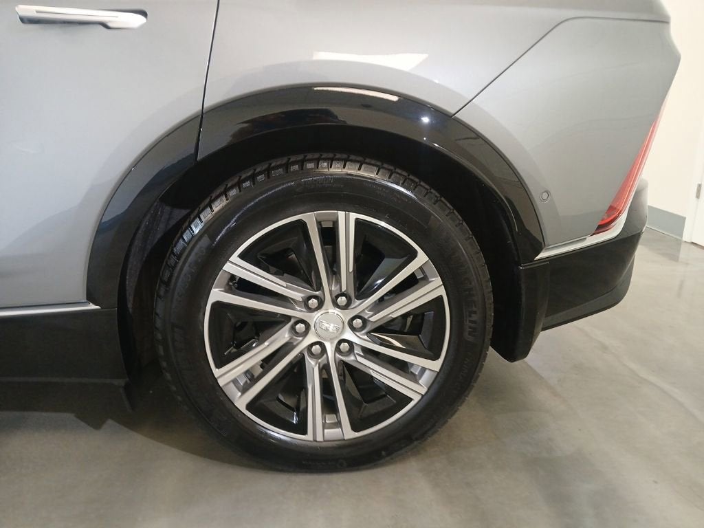 2024 Cadillac LYRIQ Luxury 1
