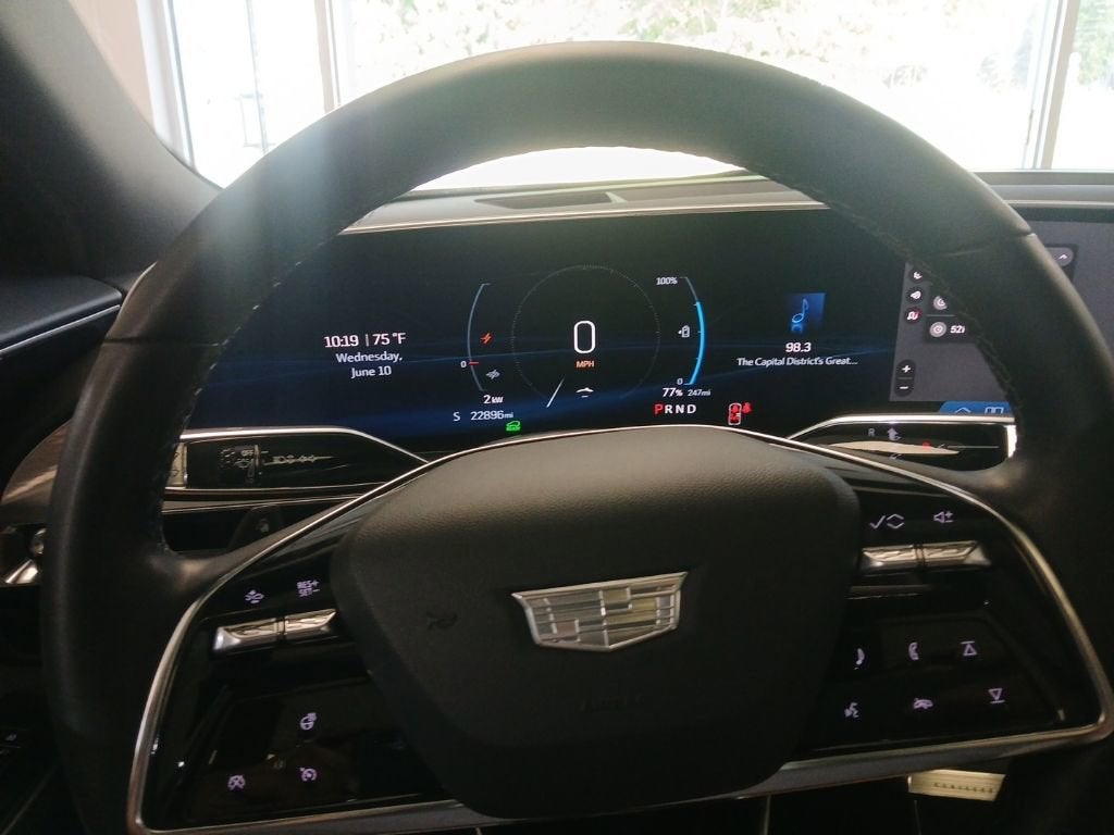 2024 Cadillac LYRIQ Luxury 1