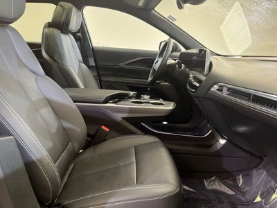 2024 Cadillac LYRIQ Luxury 1