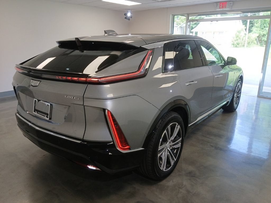 Certified 2024 Cadillac LYRIQ Luxury 1 with VIN 1GYKPPRL8RZ116530 for sale in Colonie, NY