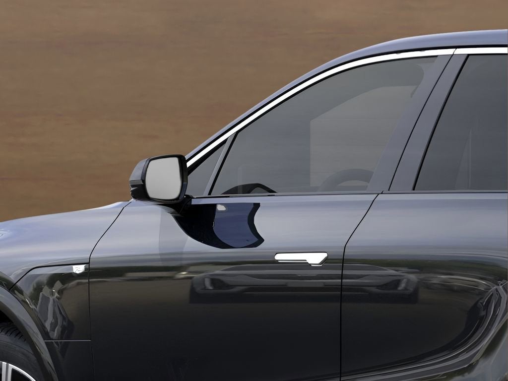 2025 Cadillac LYRIQ Luxury 2