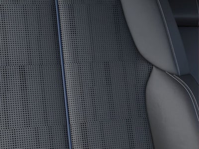 2025 Cadillac LYRIQ Luxury 2